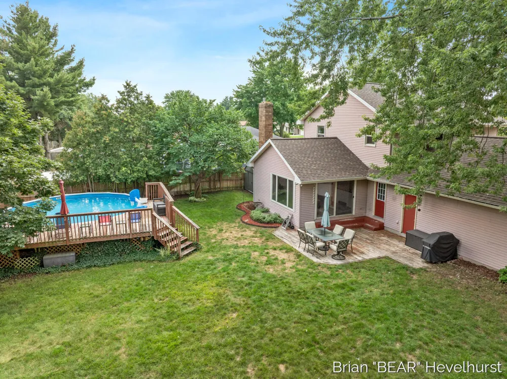 7520 Windgate Drive Jenison, MI 49428