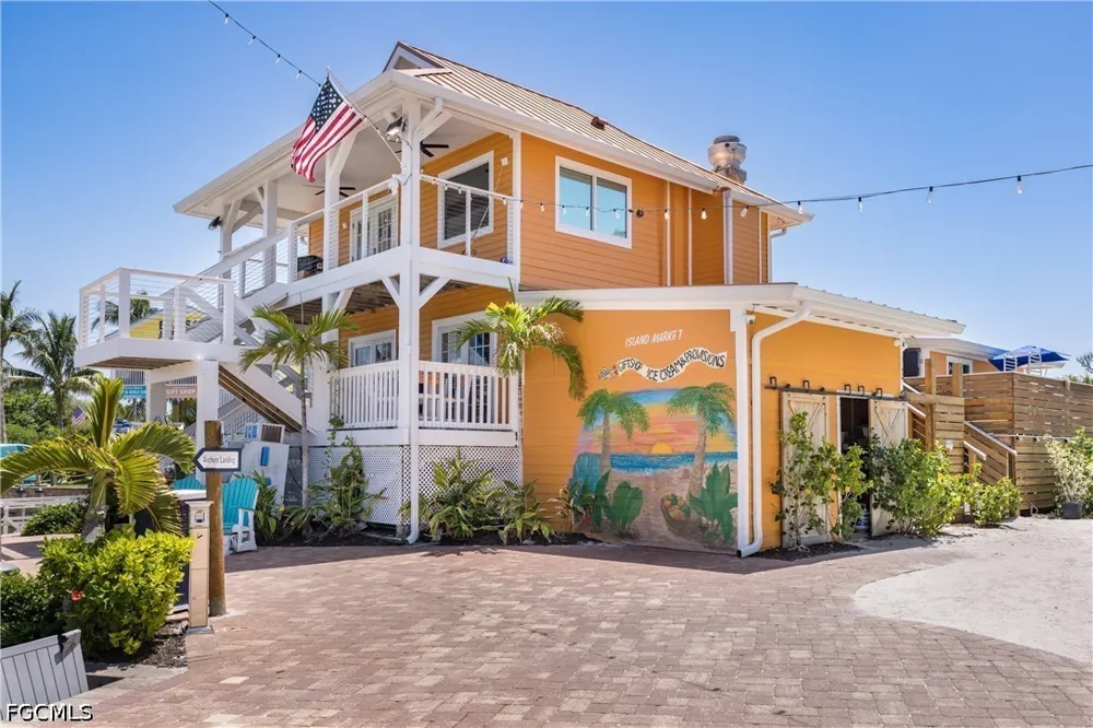 Smugglers Drive Captiva, FL 33924