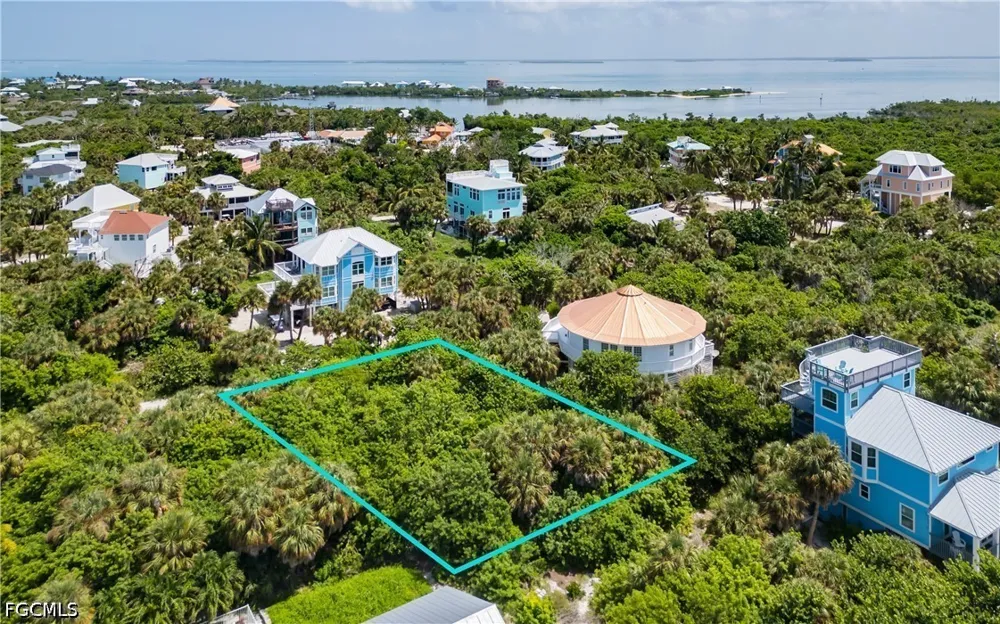 Smugglers Drive Captiva, FL 33924