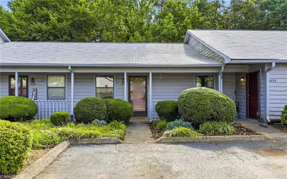 1636 Windsong Court Winston-Salem, NC 27127