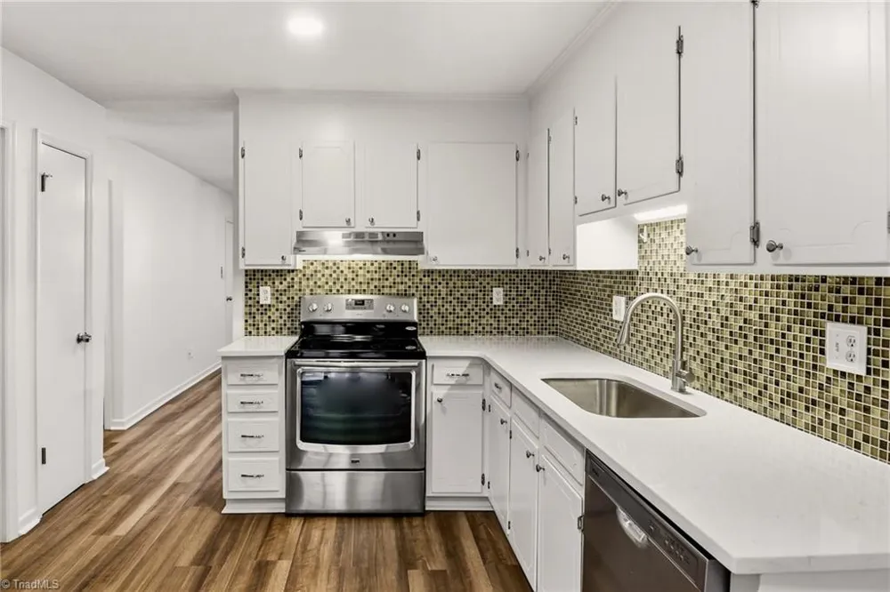 1636 Windsong Court Winston-Salem, NC 27127