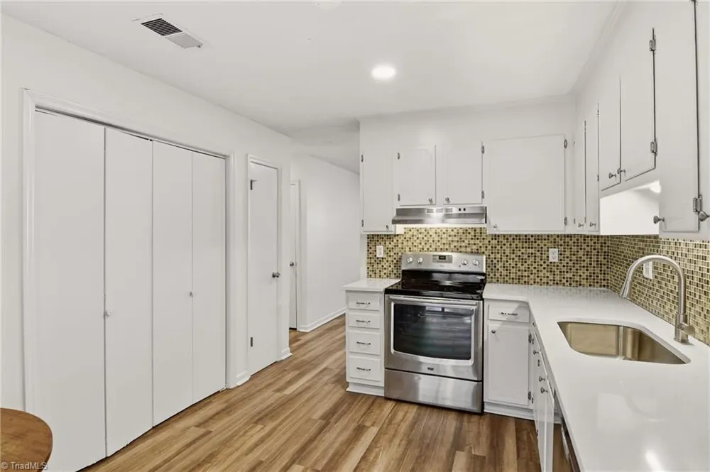 1636 Windsong Court Winston-Salem, NC 27127