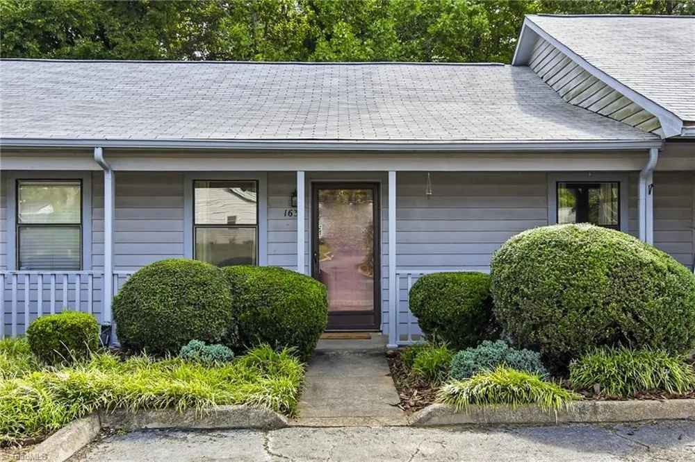 1636 Windsong Court Winston-Salem, NC 27127