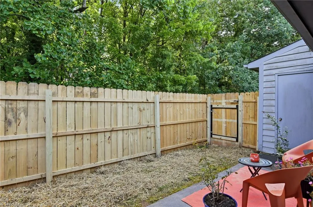 1636 Windsong Court Winston-Salem, NC 27127