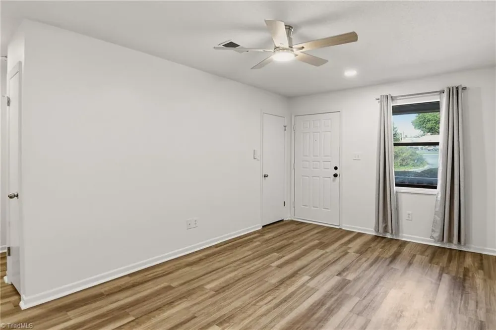 1636 Windsong Court Winston-Salem, NC 27127