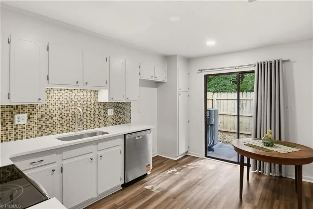 1636 Windsong Court Winston-Salem, NC 27127