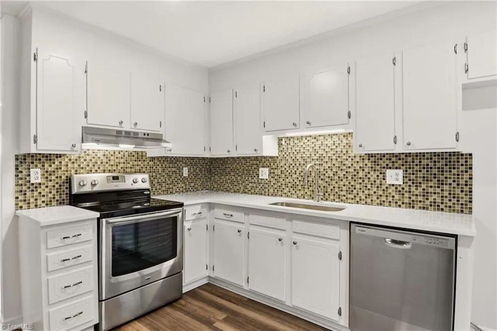 1636 Windsong Court Winston-Salem, NC 27127