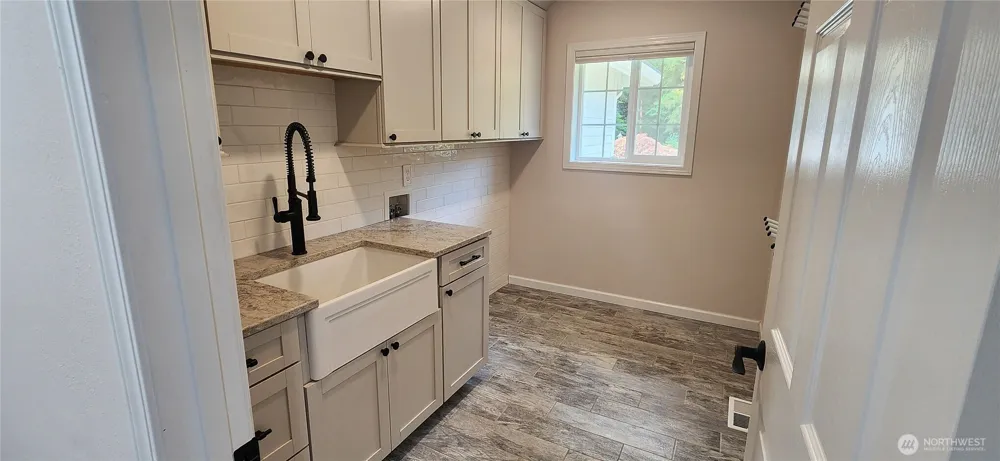 30680 State Highway 3 Poulsbo, WA 98370