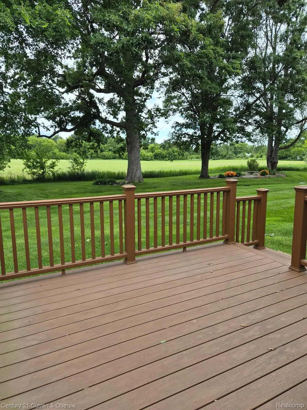 6123 Lochmore Drive #71 Commerce Charter Township, MI 48382