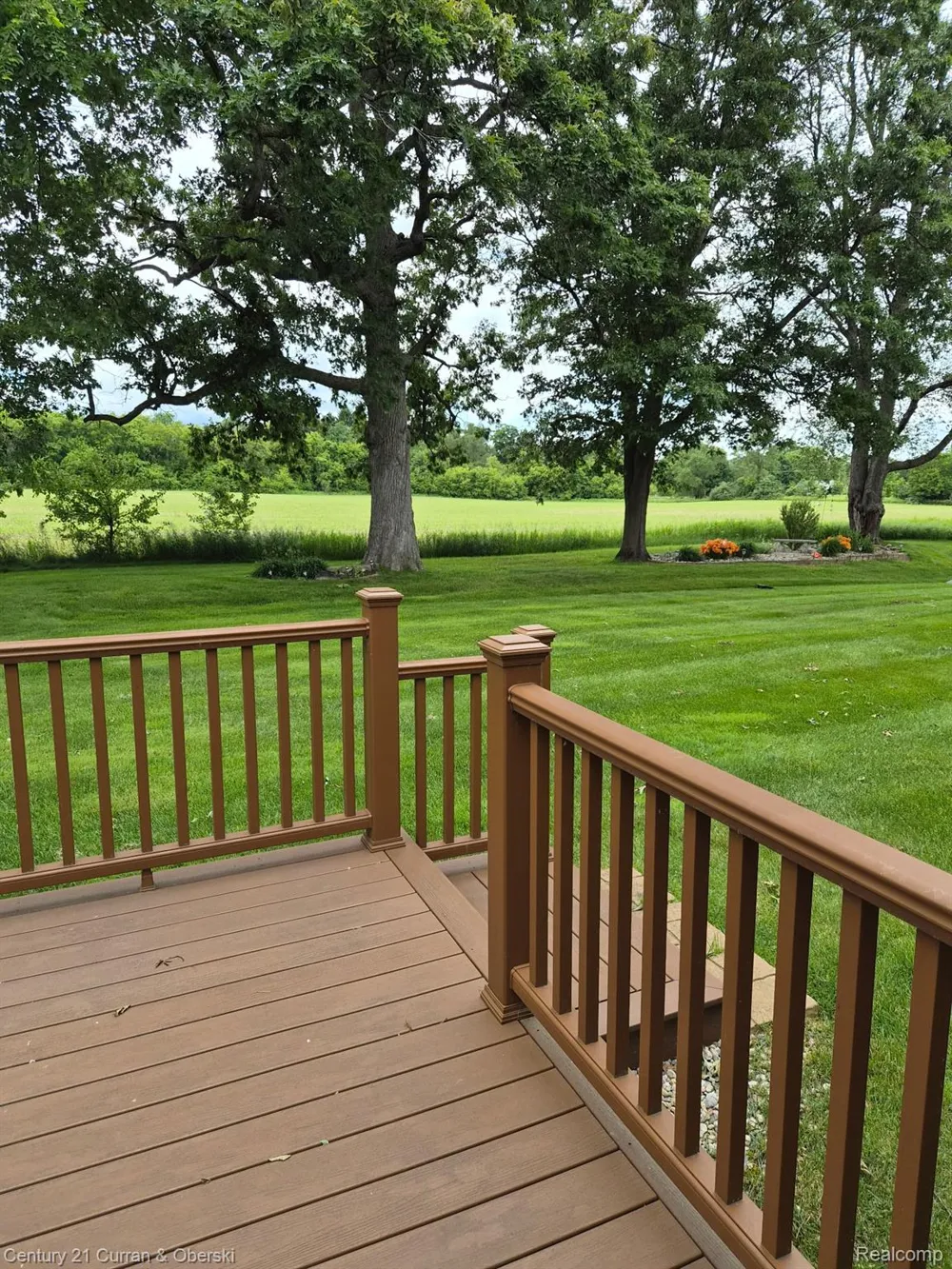 6123 Lochmore Drive #71 Commerce Charter Township, MI 48382