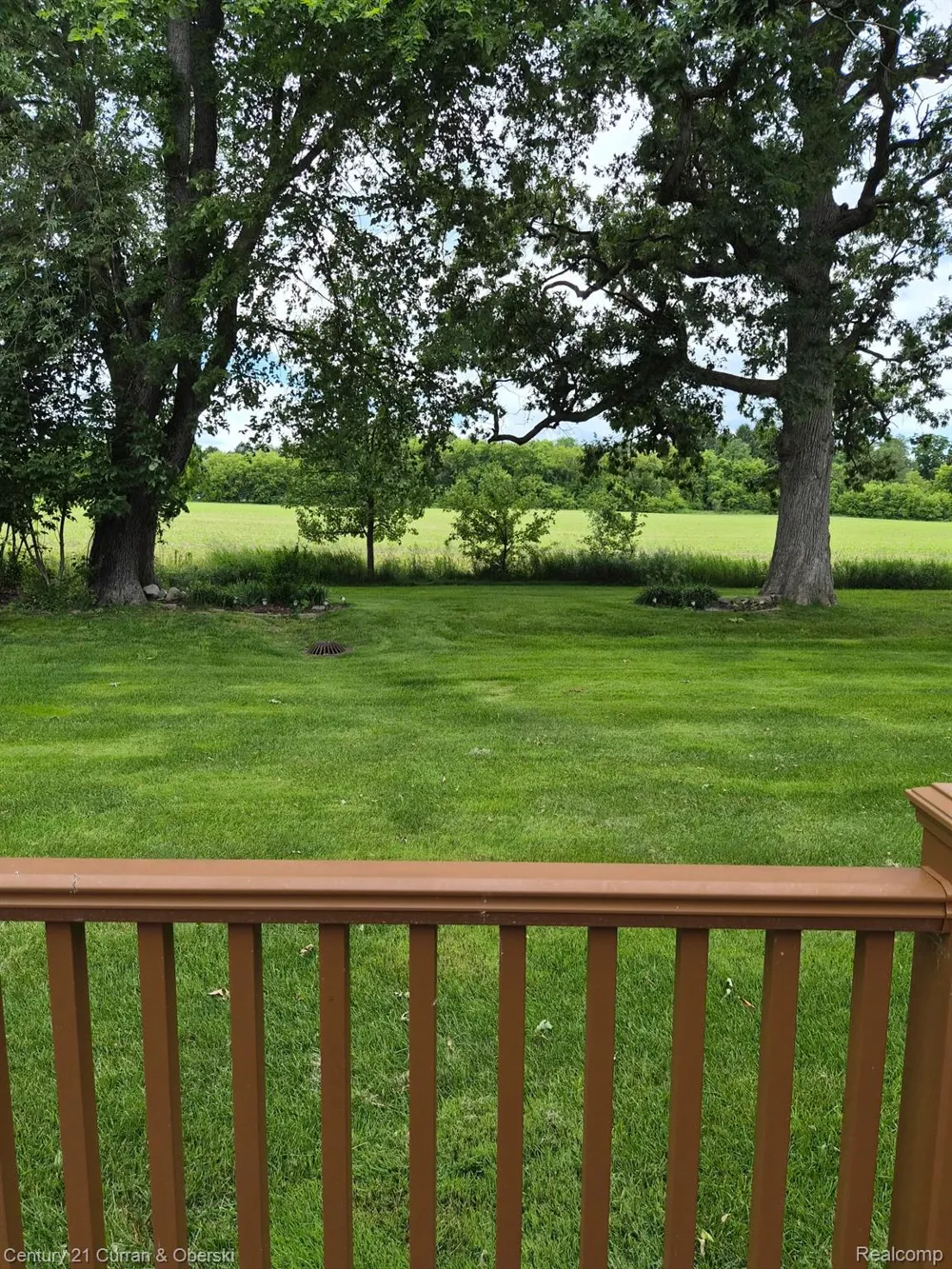 6123 Lochmore Drive #71 Commerce Charter Township, MI 48382