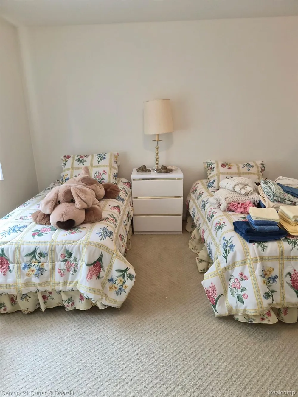 6123 Lochmore Drive #71 Commerce Charter Township, MI 48382