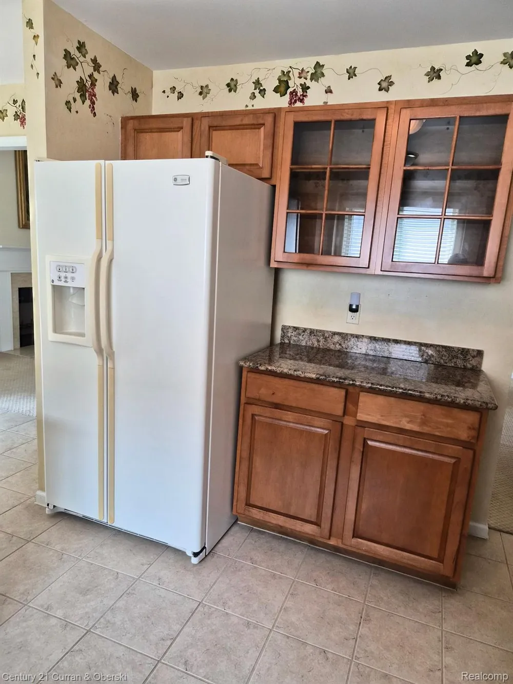 6123 Lochmore Drive #71 Commerce Charter Township, MI 48382