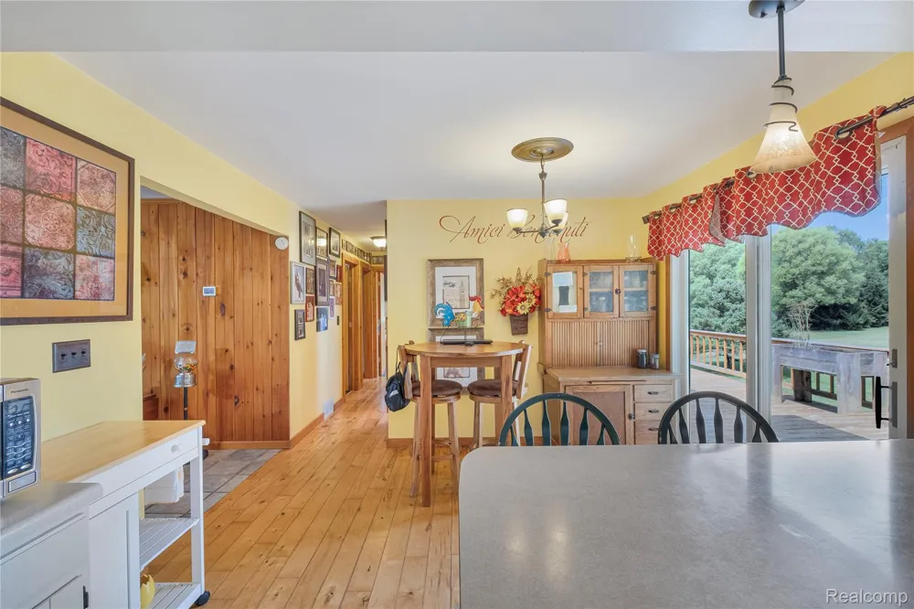 6776 Farley Road Putnam Township, MI 48169