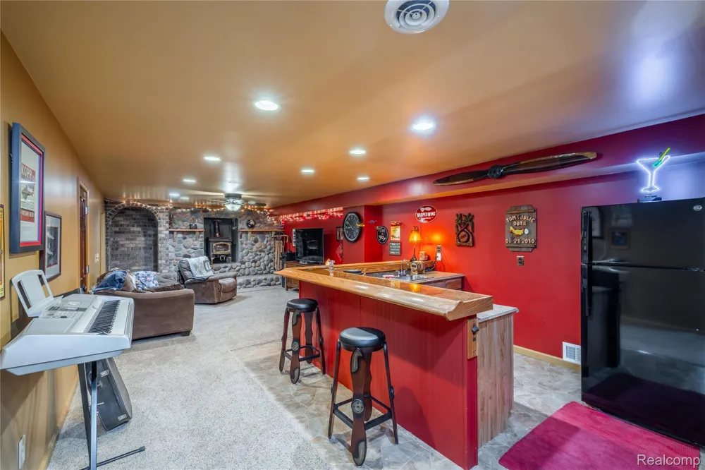 6776 Farley Road Putnam Township, MI 48169