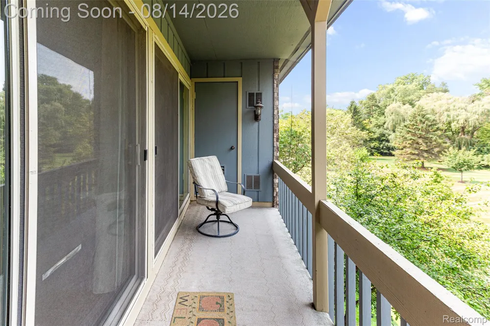 2926 Mount Hope Road #304 Meridian Charter Township, MI 48864