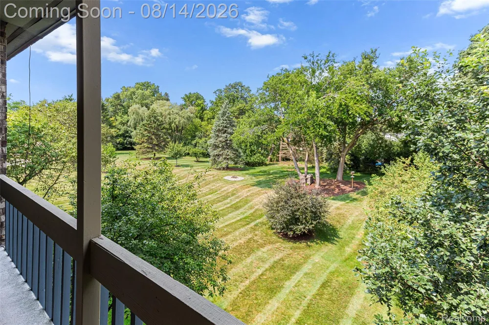 2926 Mount Hope Road #304 Meridian Charter Township, MI 48864