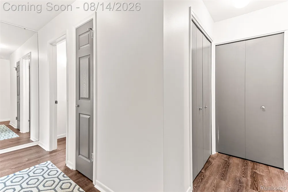 2926 Mount Hope Road #304 Meridian Charter Township, MI 48864