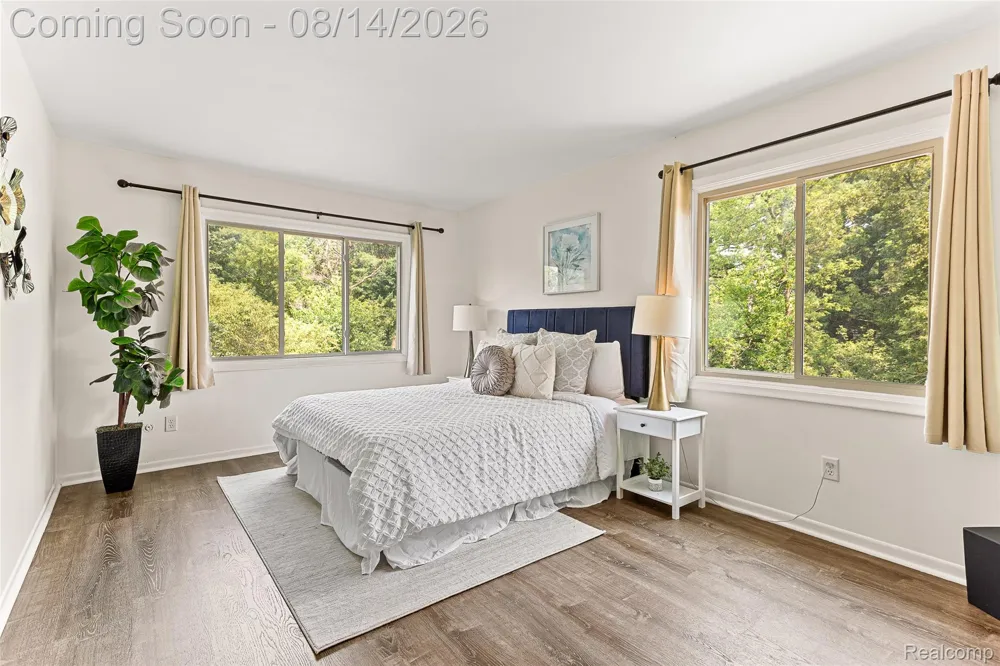 2926 Mount Hope Road #304 Meridian Charter Township, MI 48864
