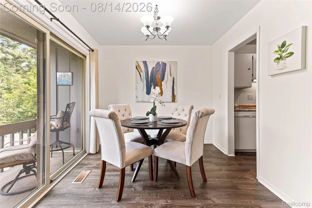 2926 Mount Hope Road #304 Meridian Charter Township, MI 48864