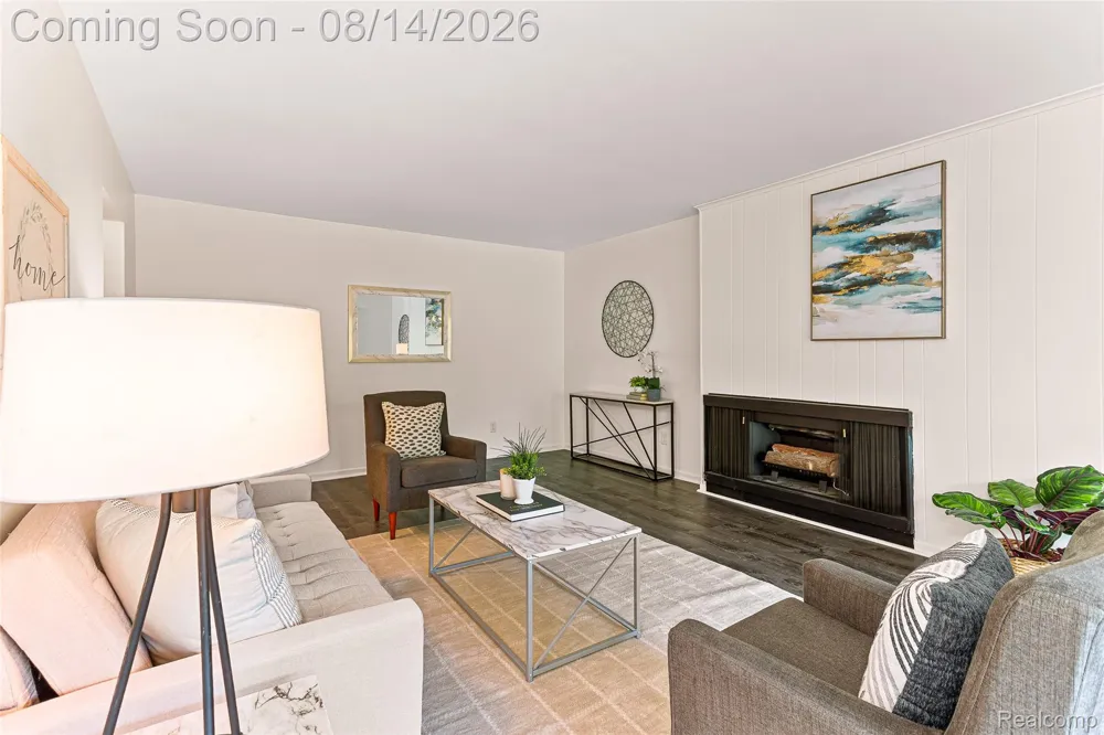 2926 Mount Hope Road #304 Meridian Charter Township, MI 48864