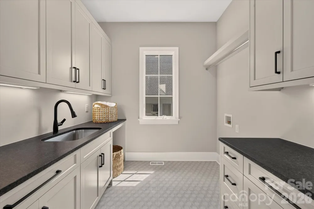 213 Crest Court Weddington, NC 28104