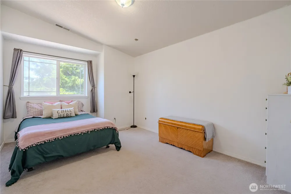 414 3rd Place Kalama, WA 98625