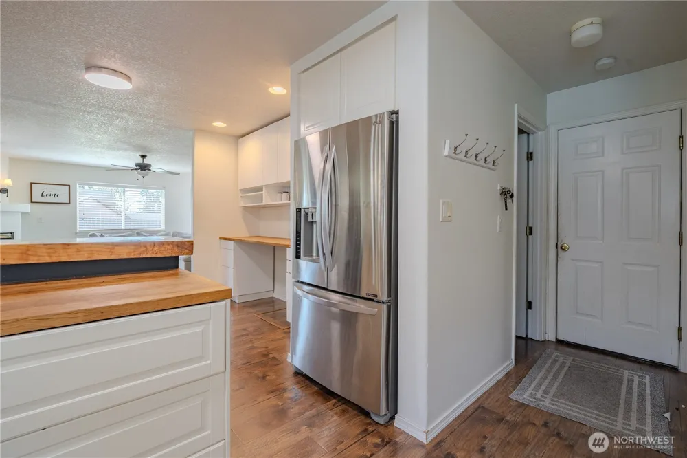 414 3rd Place Kalama, WA 98625