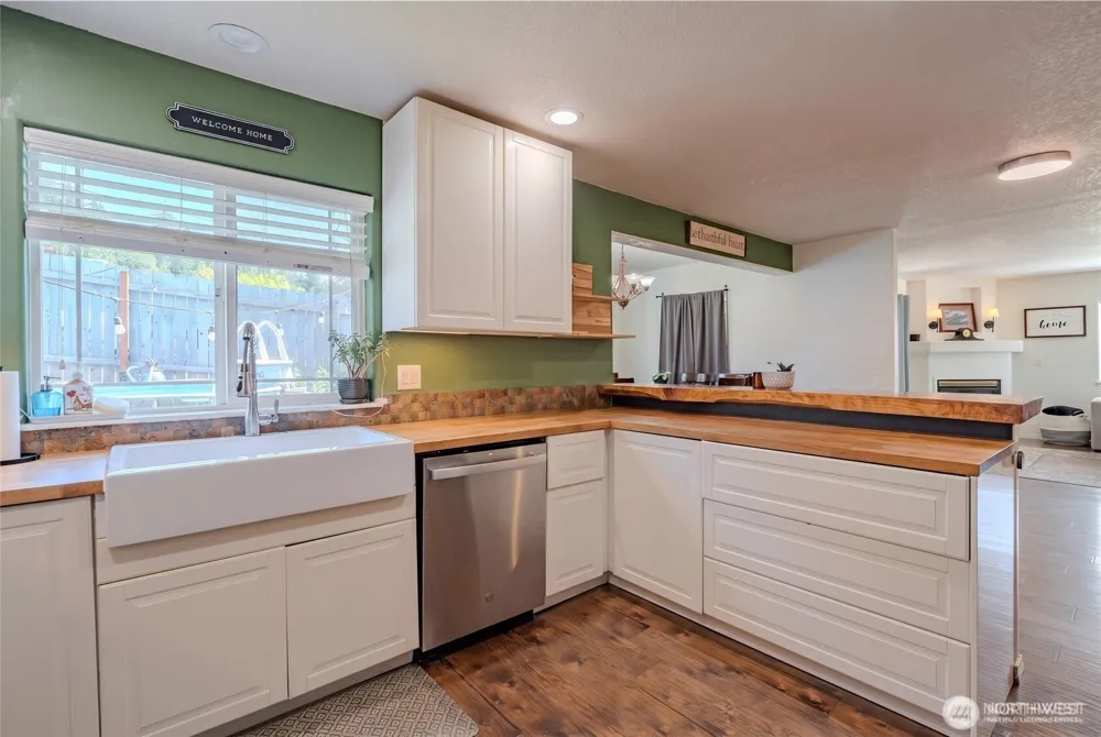 414 3rd Place Kalama, WA 98625