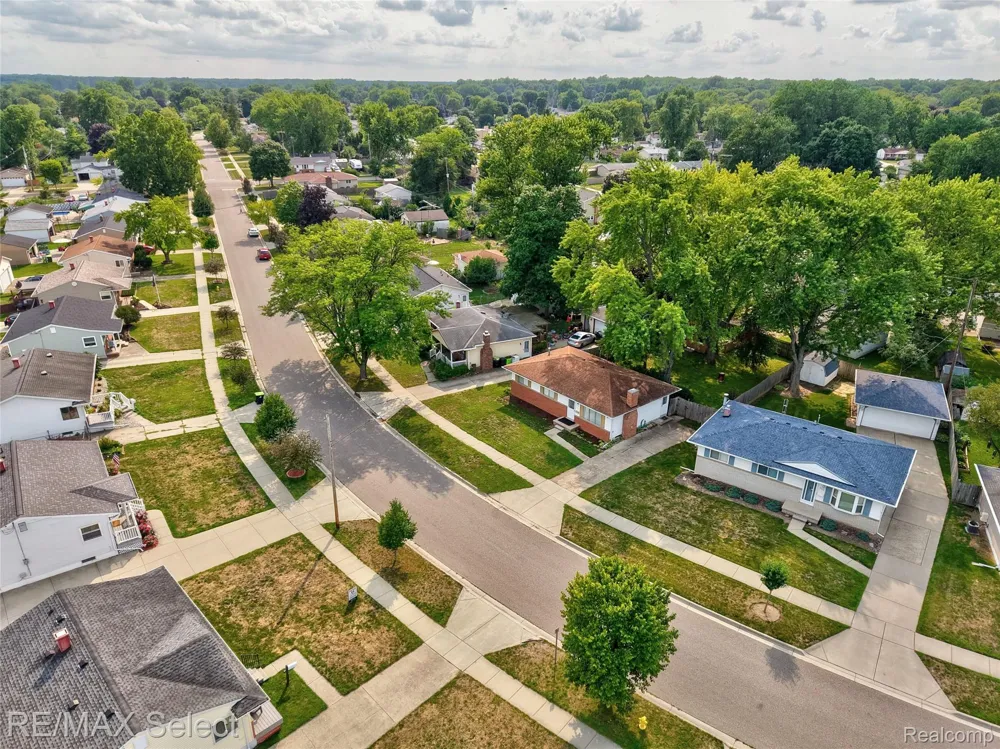 5184 Worchester Drive Swartz Creek City, MI 48473