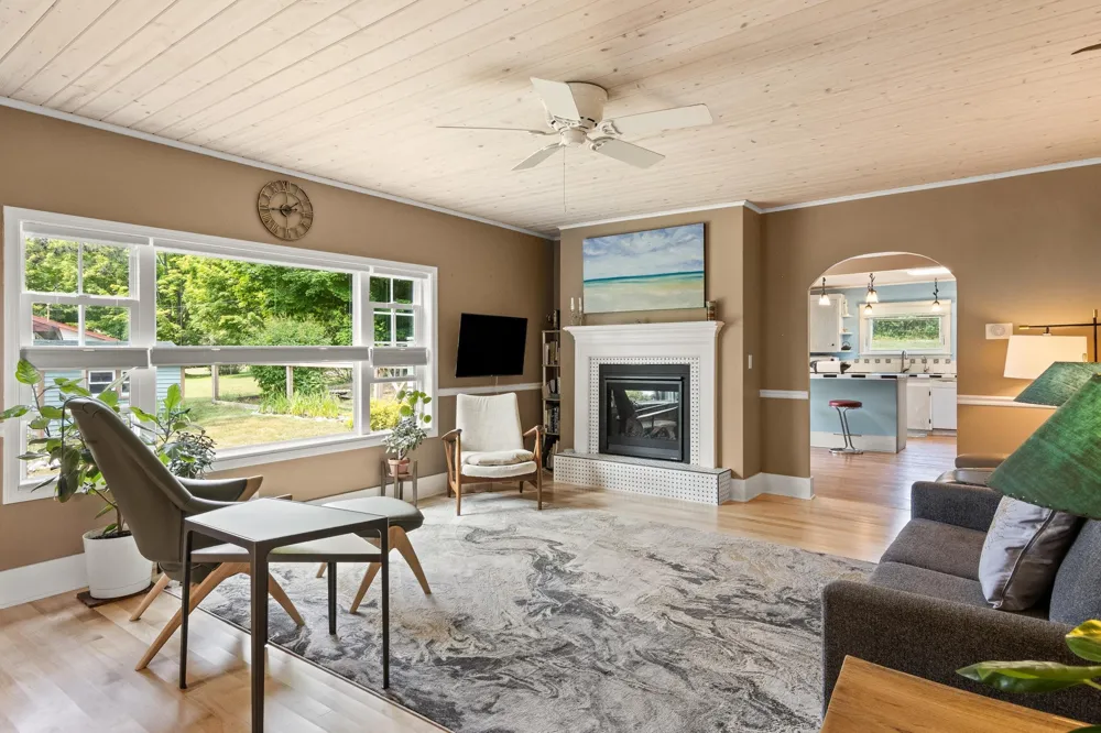 915 Elm Street Frankfort City, MI 49635