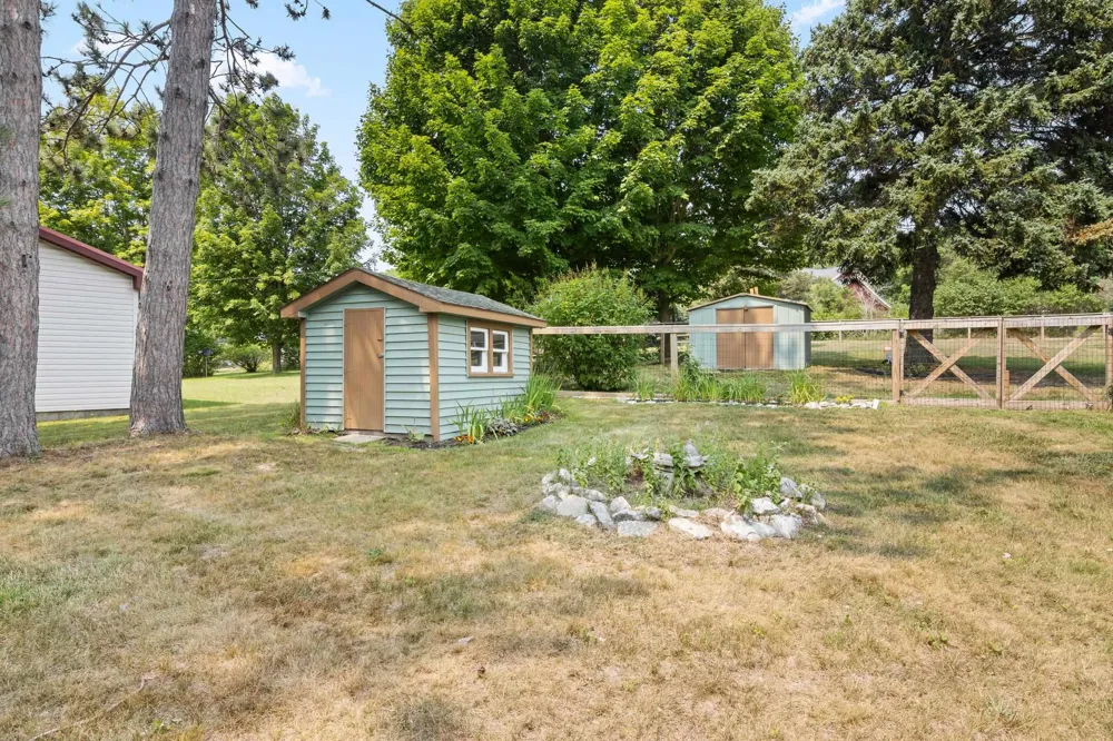 915 Elm Street Frankfort City, MI 49635