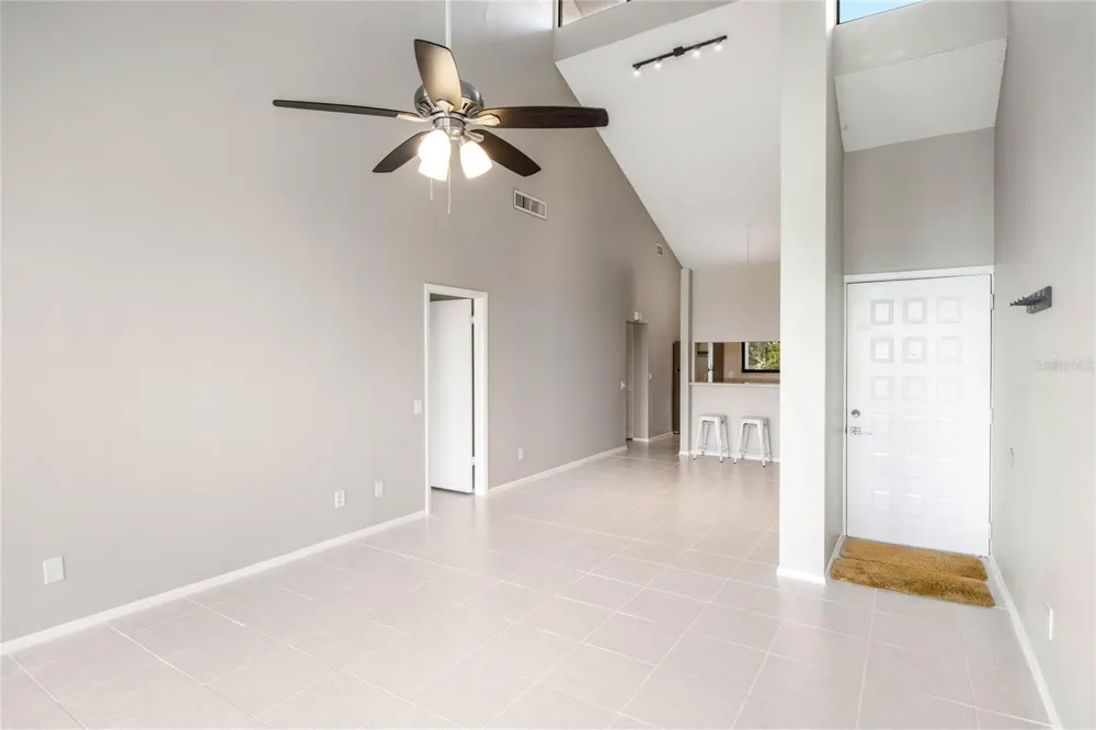 410 LAUREL COVE WAY Winter Haven, FL 33884