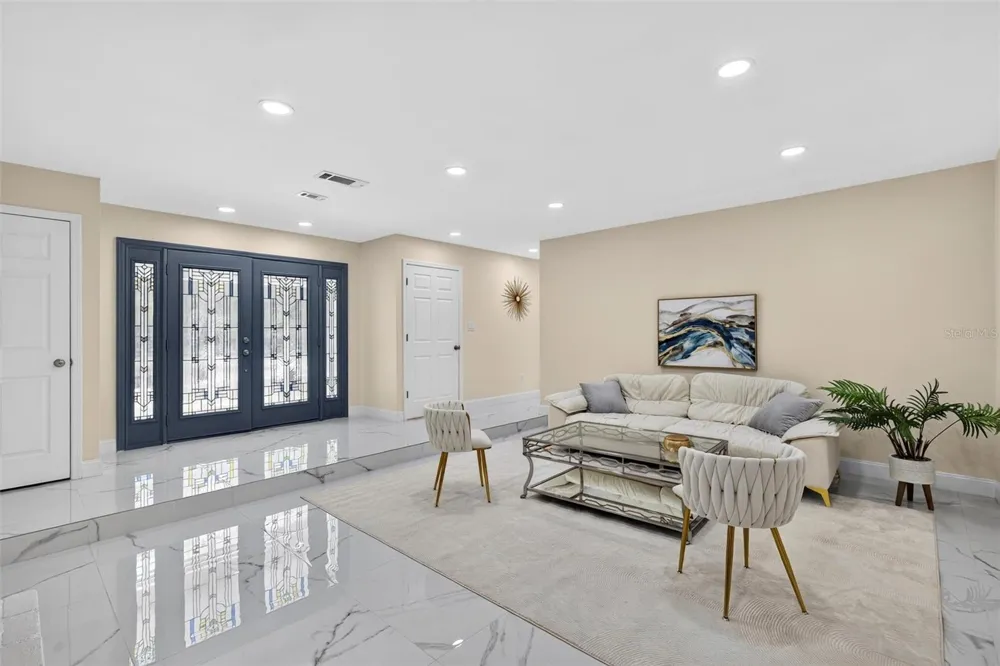 300 SCOTT ROAD Geneva, FL 32732