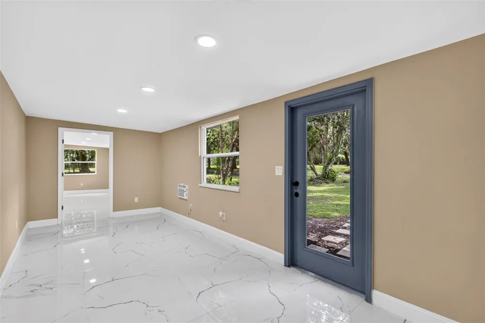 300 SCOTT ROAD Geneva, FL 32732