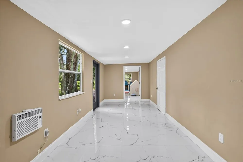 300 SCOTT ROAD Geneva, FL 32732