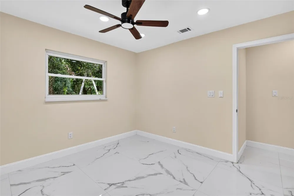 300 SCOTT ROAD Geneva, FL 32732