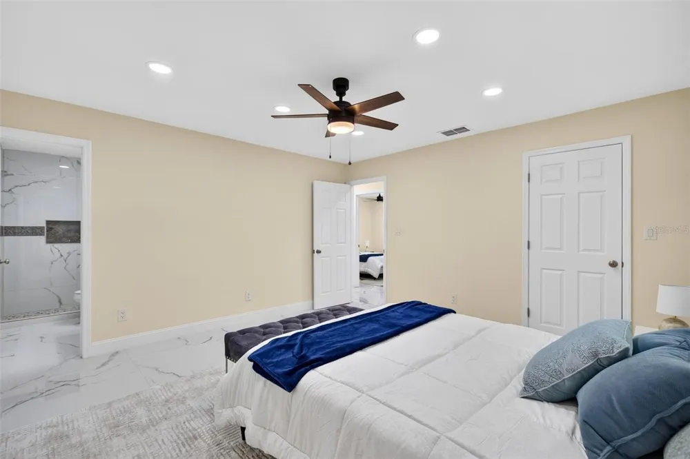 300 SCOTT ROAD Geneva, FL 32732