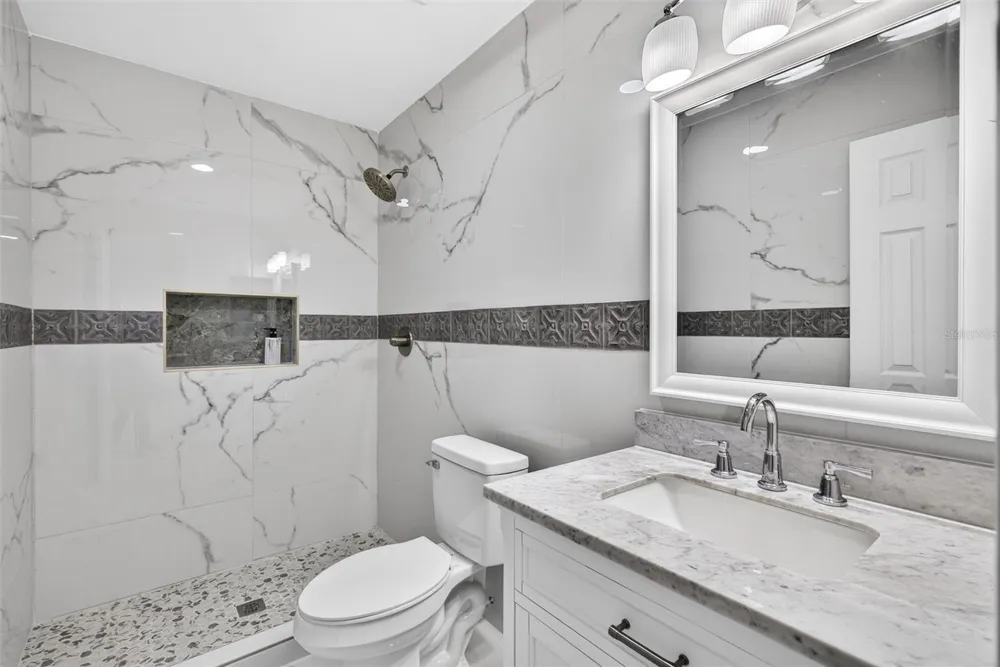 300 SCOTT ROAD Geneva, FL 32732
