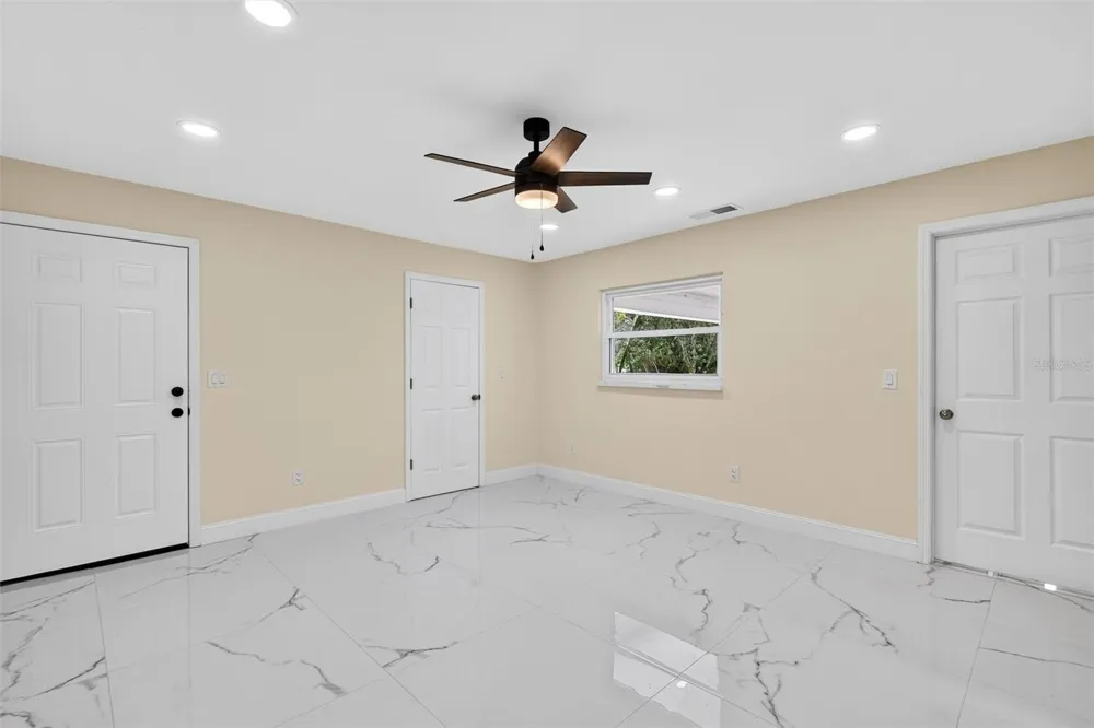300 SCOTT ROAD Geneva, FL 32732