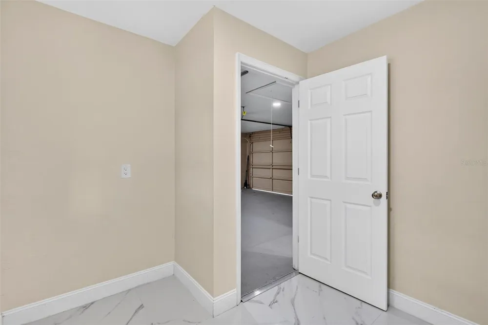 300 SCOTT ROAD Geneva, FL 32732