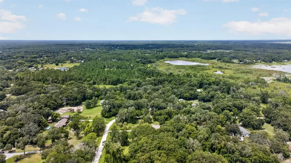 300 SCOTT ROAD Geneva, FL 32732