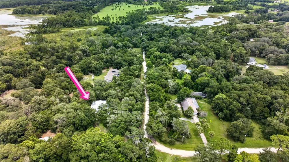 300 SCOTT ROAD Geneva, FL 32732