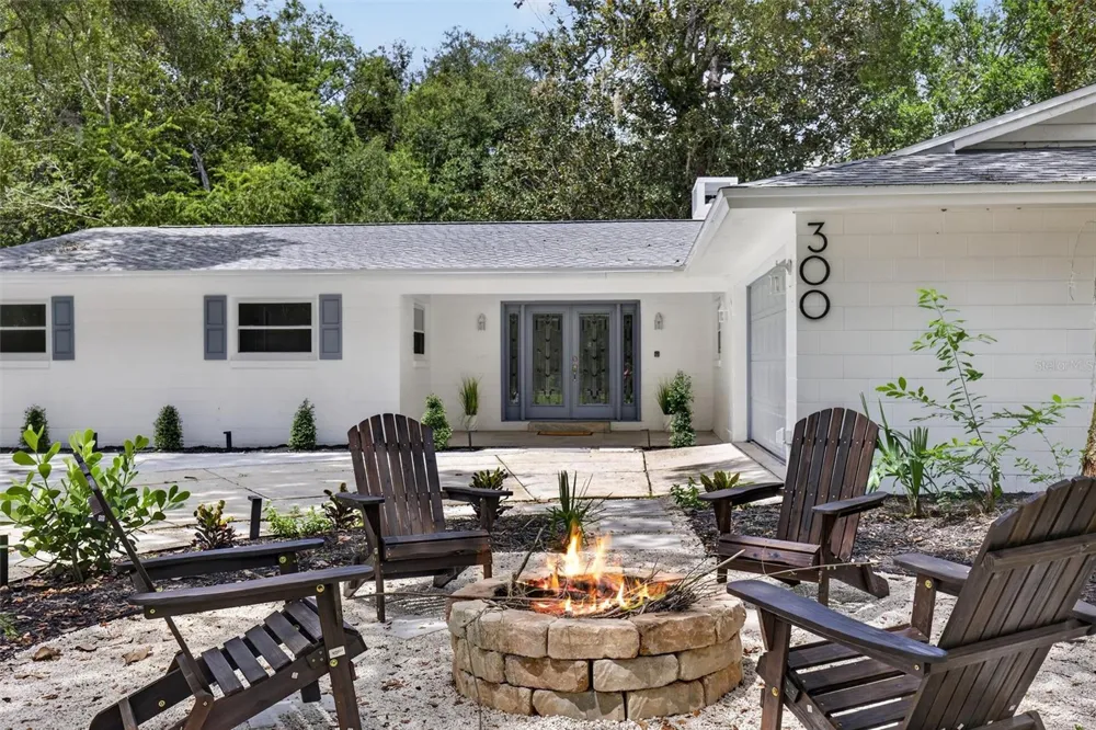 300 SCOTT ROAD Geneva, FL 32732