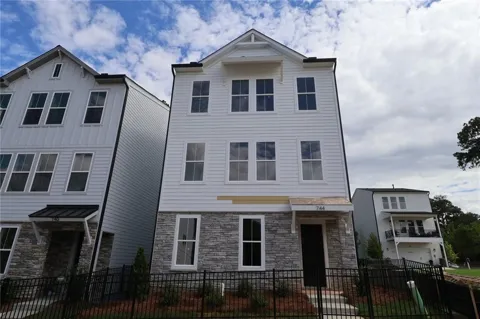 744 Auguste Avenue