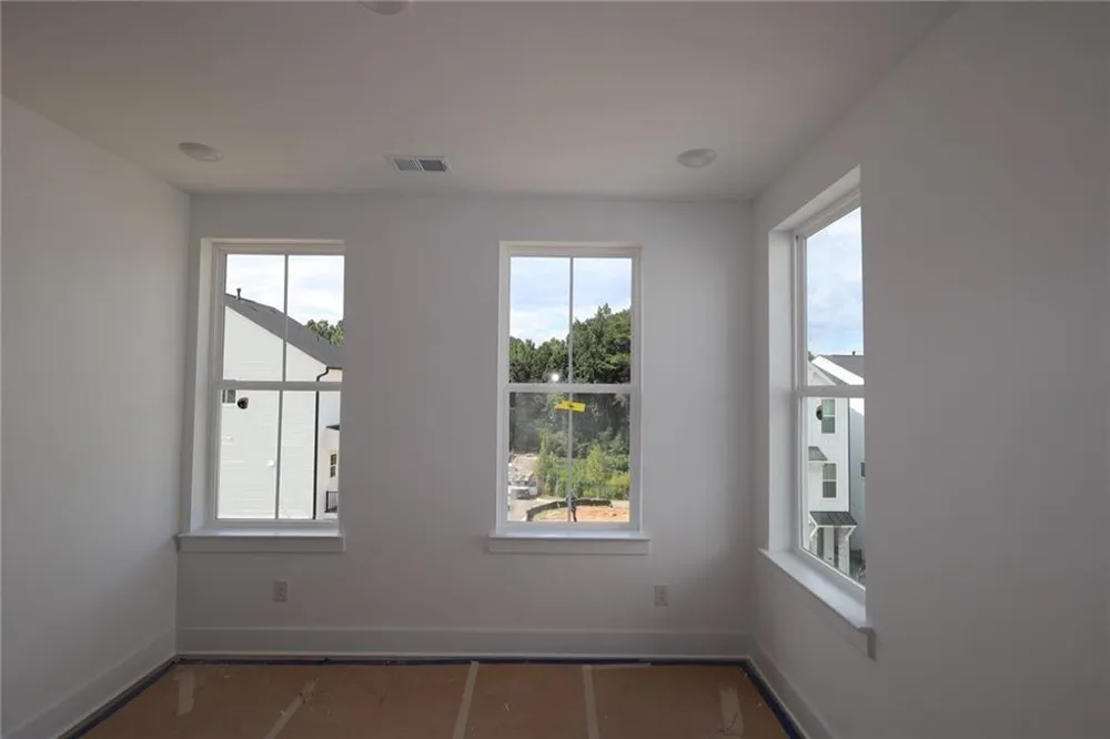 744 Auguste Avenue Scottdale, GA 30079