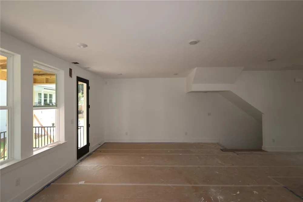 744 Auguste Avenue Scottdale, GA 30079