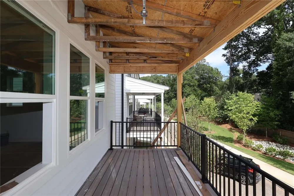 744 Auguste Avenue Scottdale, GA 30079