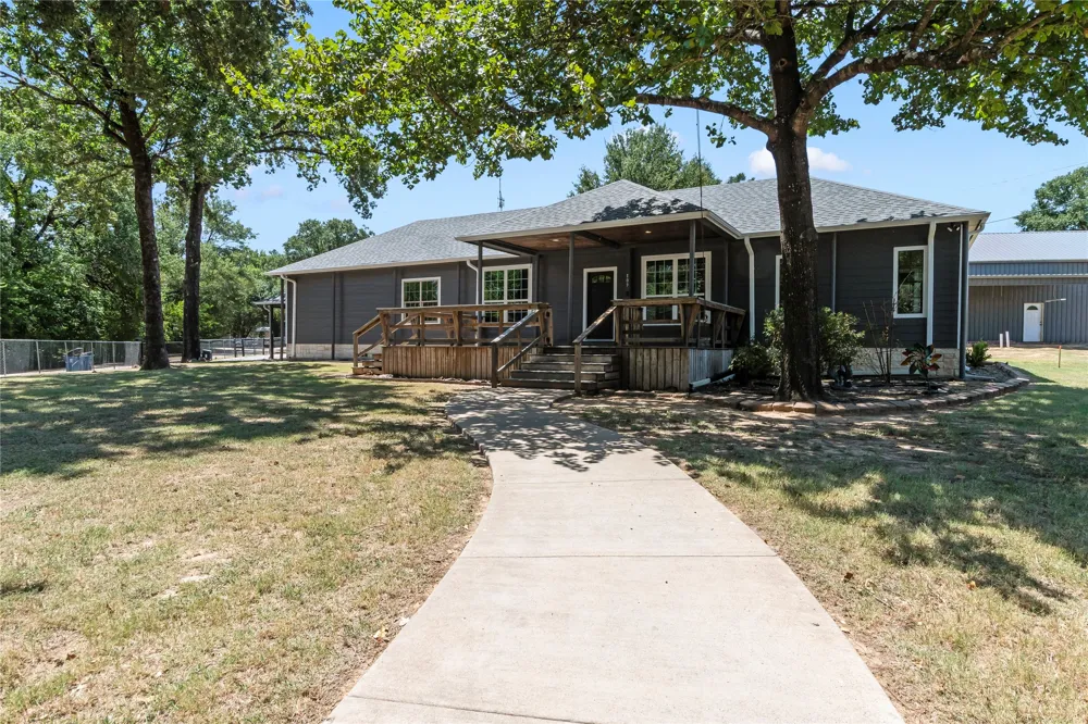 109 Bayview Street Gun Barrel City, TX 75156