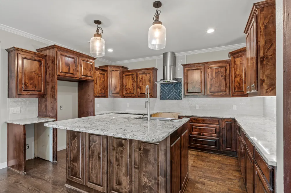 109 Bayview Street Gun Barrel City, TX 75156